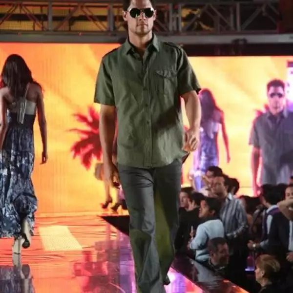 Desfile Color Parade de Sears