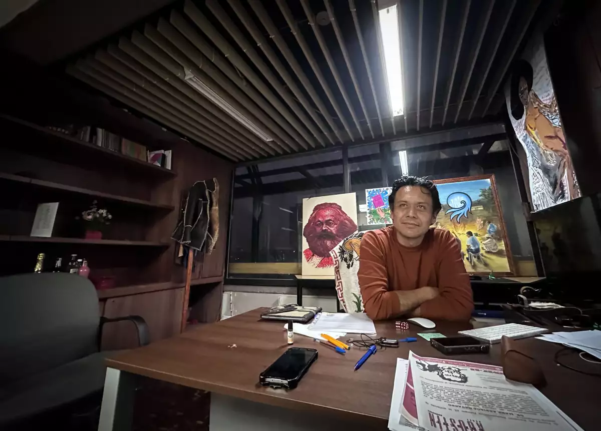 Marx Arriaga continuará en su oficina