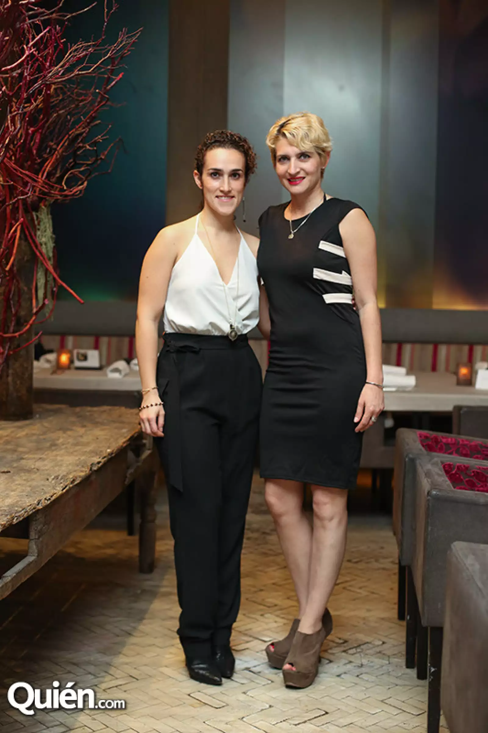 Stephanie Simhan e Ileana Ponce