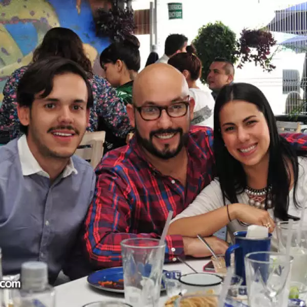 Julio Sánchez,Paulo y Mariana Orendain
