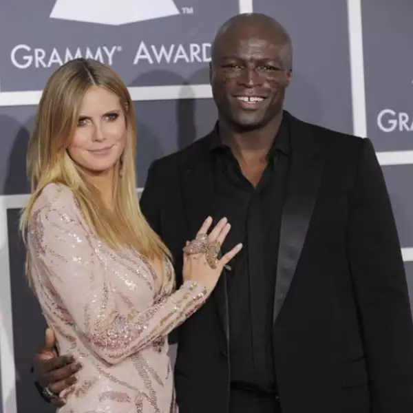 Hay quien se pregunta qué vio la guapa Heidi Klum en su esposo, el cantante Seal. Lo cierto es que a pasar de los cuestionamientos, son un matrimonio muy feliz.