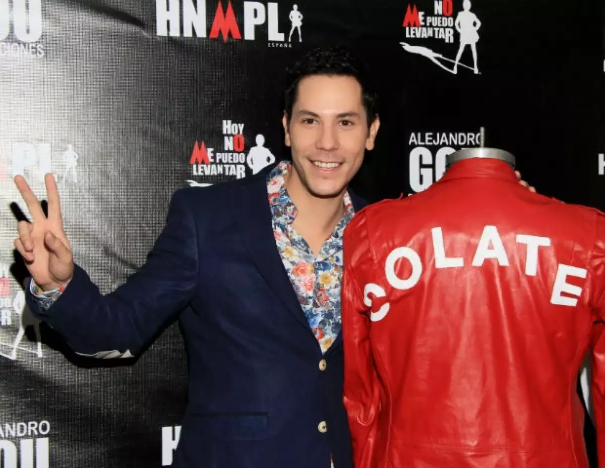 Christian formó parte del elenco original de "Hoy no me puedo levantar" en México.