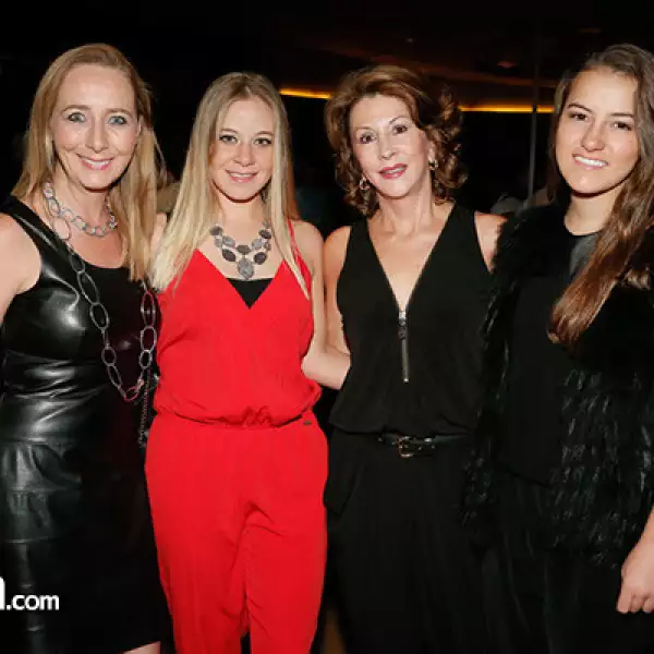 Pia Ezquerra,Isabel Fernández,Inés Valencia y Ana María Fernández