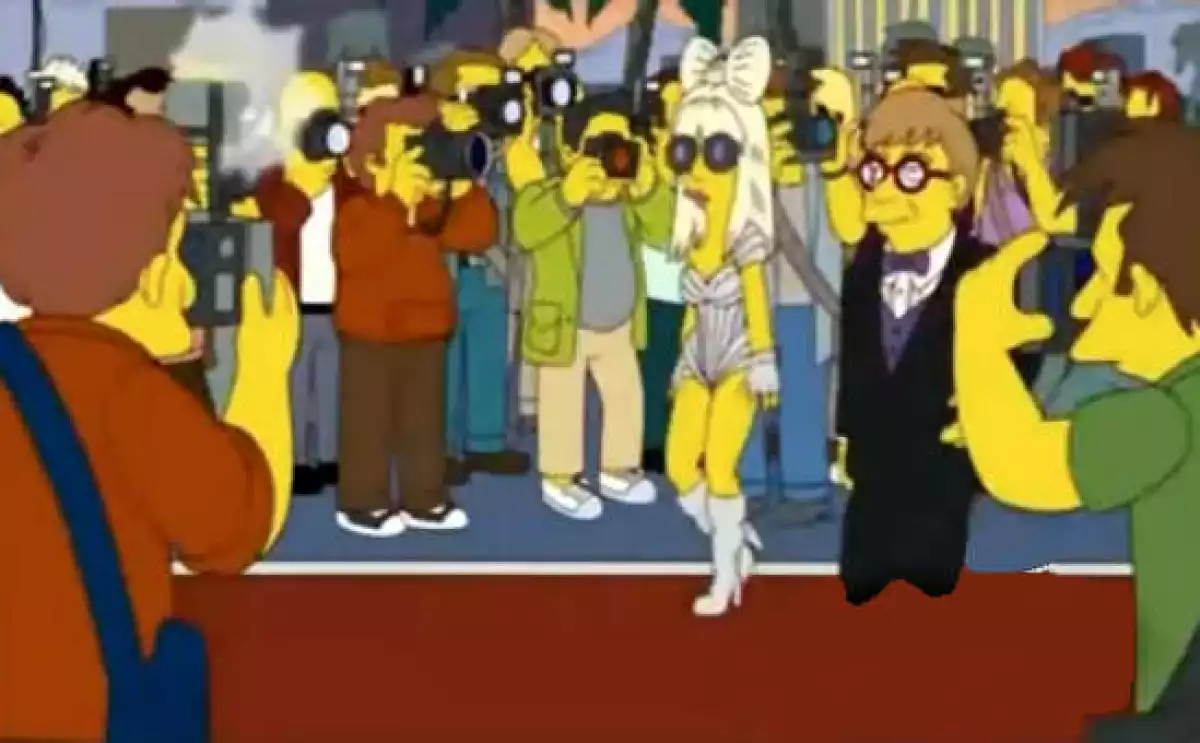 Lady Gaga ya había aparecido en Los Simpson al lado de Elton John, pero regresa para estar con la familia amarilla.
