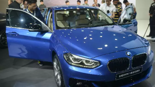 BMW auto