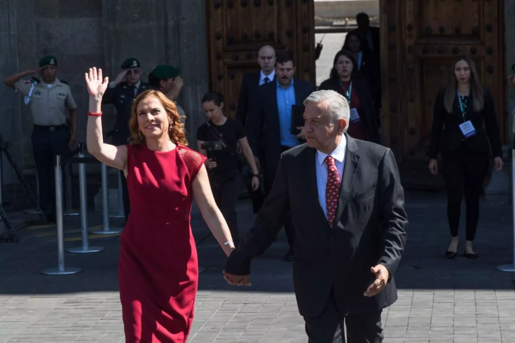 Beatriz Gutiérrez Müller y Andrés Manuel López Obrador.jpeg