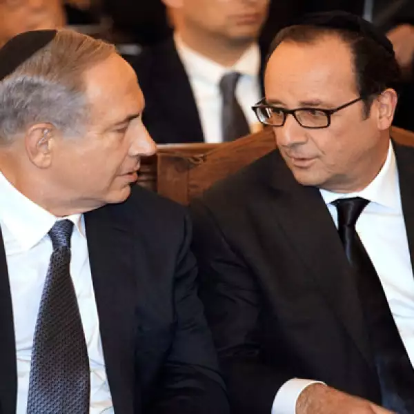 Benjamin Netanyahu se reunió con el presidente francés en una ceremonia en la Gran Sinagoga en honor a las víctimas de los ataques de esta semana. 