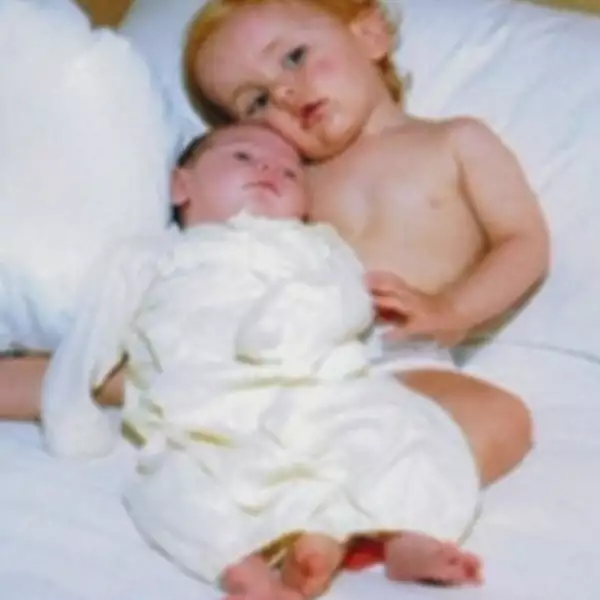 Prince y Paris de bebés.