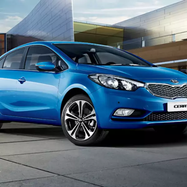 El Cerato Forte es un compacto combina innovación, excelente funcionamiento técnico y un estilo excepcional en un solo auto, indica Kia, que invertira´1,000 mdd en la planta en el Municipio de Pesquerías, Nuevo León.