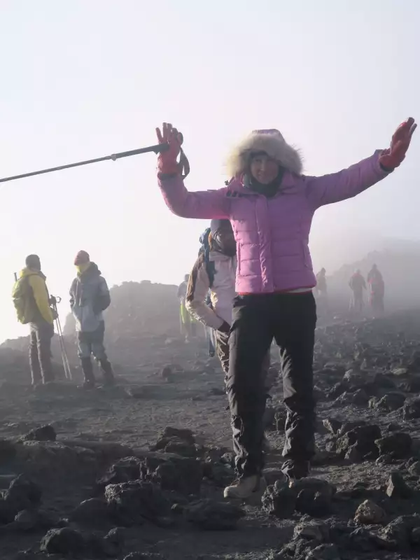Alejandra Alemán orgullosa de su logro y feliz por su doble propósito.
