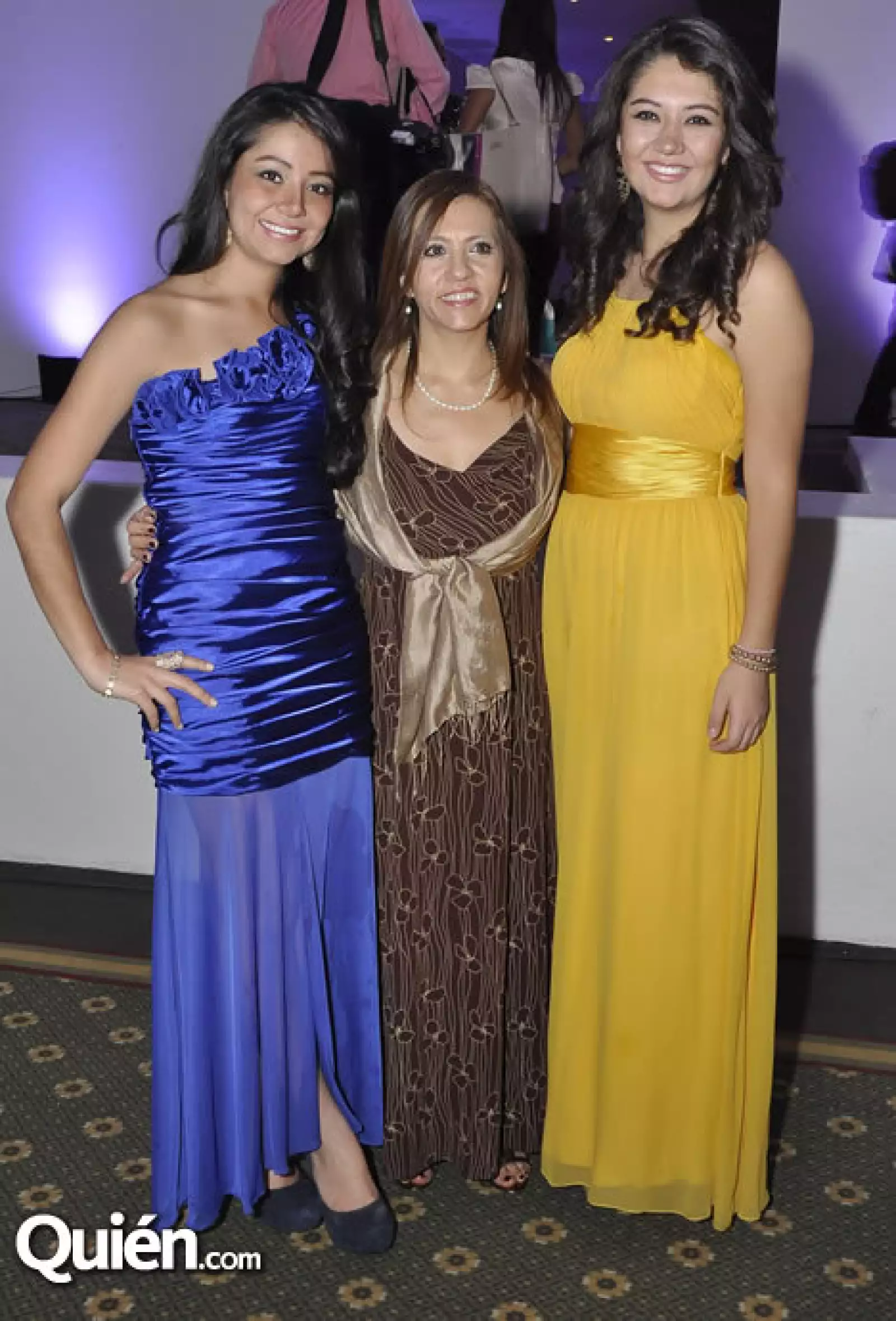 Nelly Fernández,Chely Korsback y Carolina Hevia