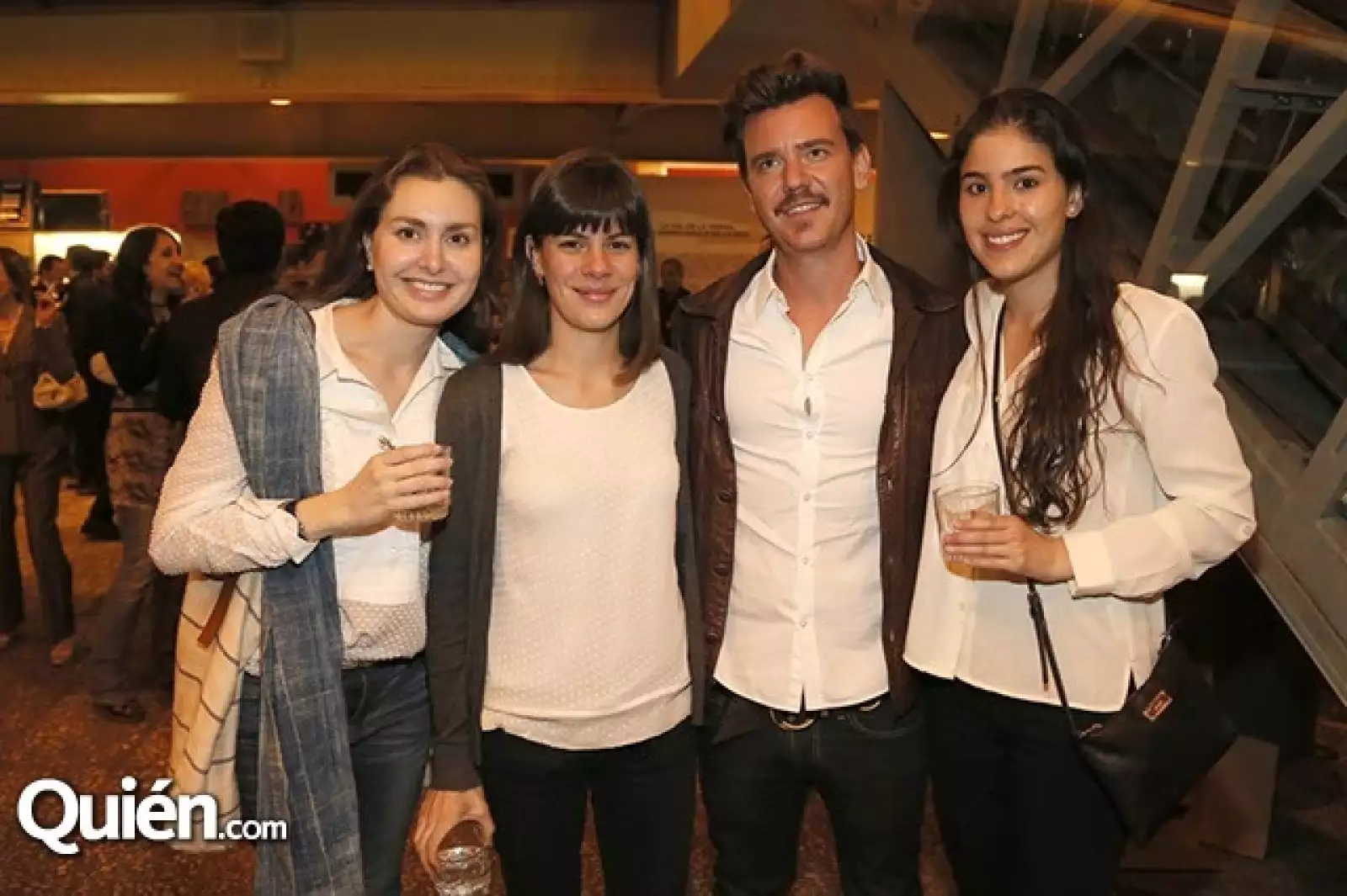 Mercedes Bezaury, María Lazcuraín, Carlos Kaiser y Giovanna Piccolo