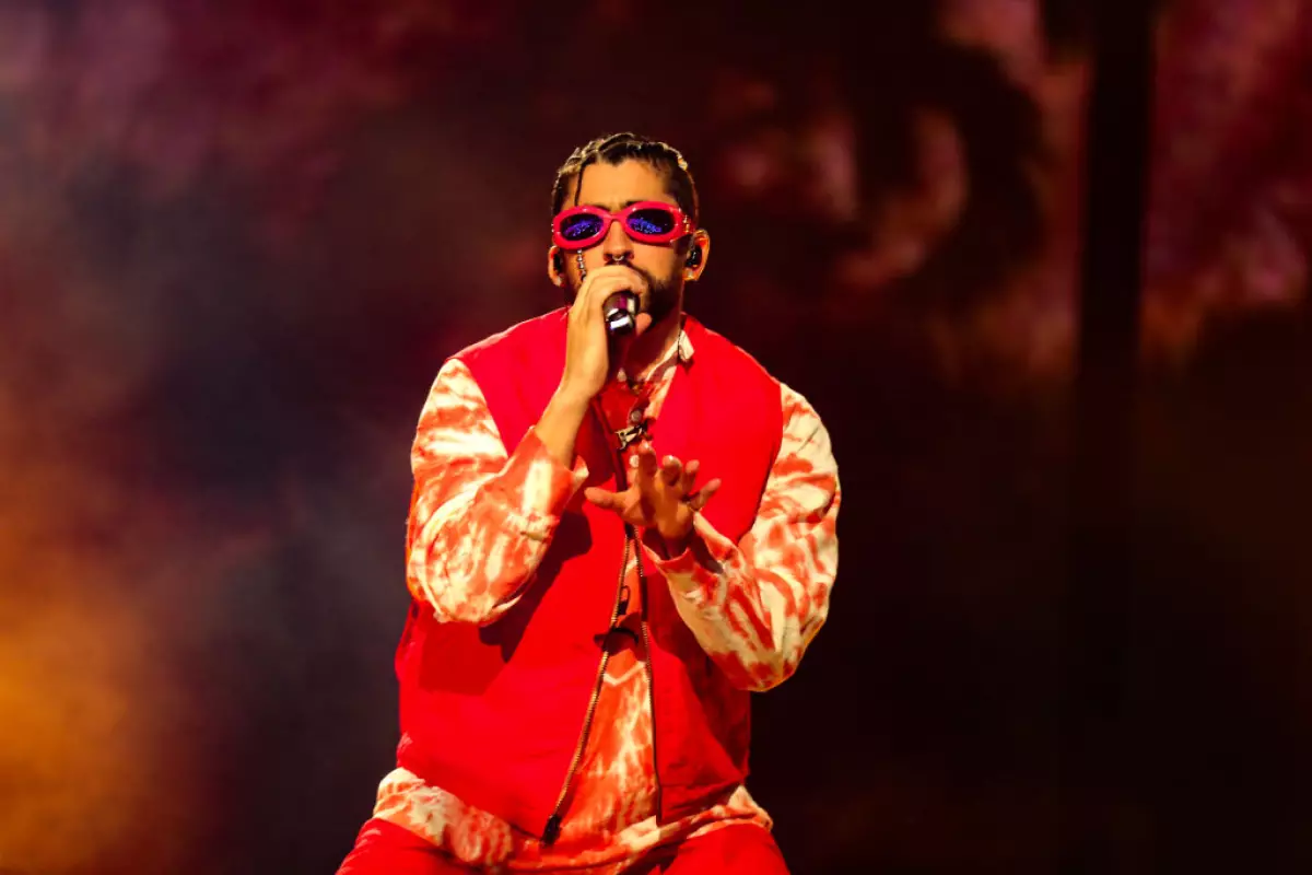 La UNAM dará un curso de Bad Bunny. 