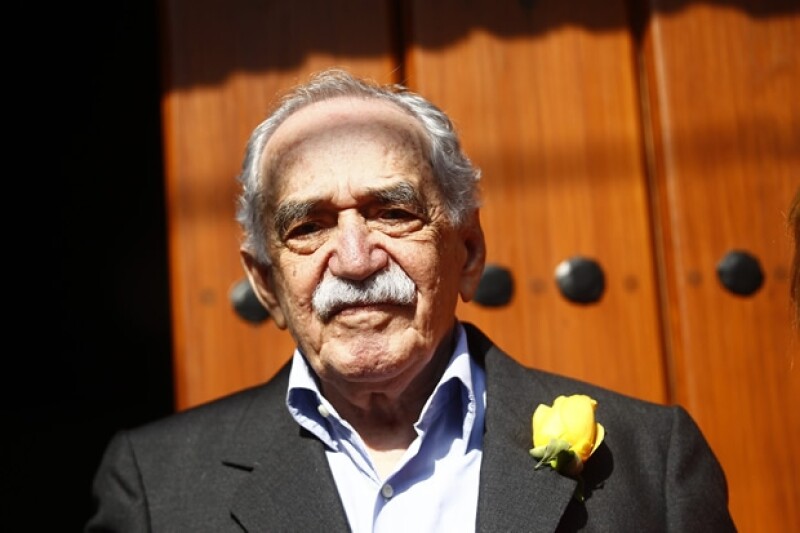 Gabriel García Márquez al llegar a su casa luego del traslado desde el hospital.