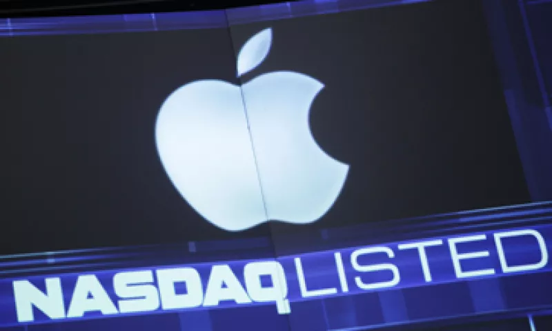 Apple estimó que sus ganancias a fin de año podrían ser menores a las que registró en 2011. (Foto: AP)