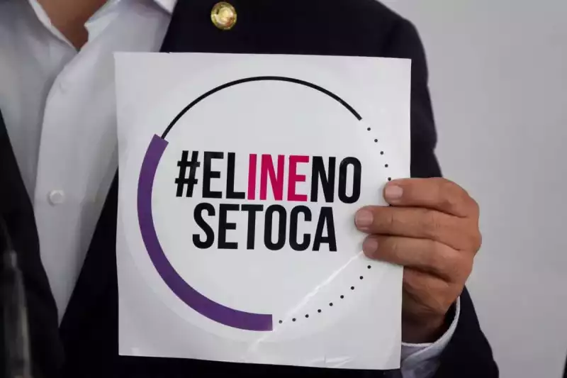 marcha en defensa del INE 