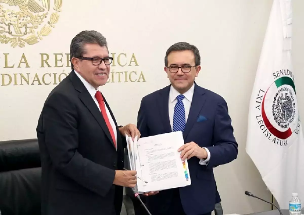 sesi�n del Senado para recibir el texto del TLCAN