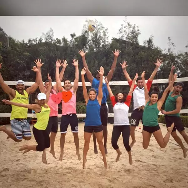 Un día antes, el 13 de febrero, la famosa pareja jugó voleibol playero en pareja con un grupo de amigos.