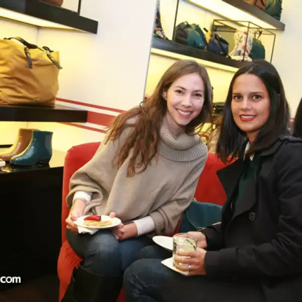 Sofia González,Claudia de Anda