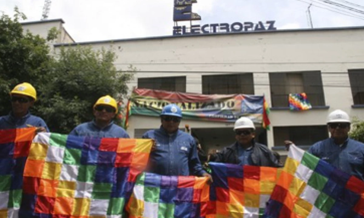Además de Electropaz fueron nacionalizadas Elfeo de Oruro, la Compañía Administradora de Empresas Boliviana y la Empresa de Servicios Edeser. (Foto: Reuters)