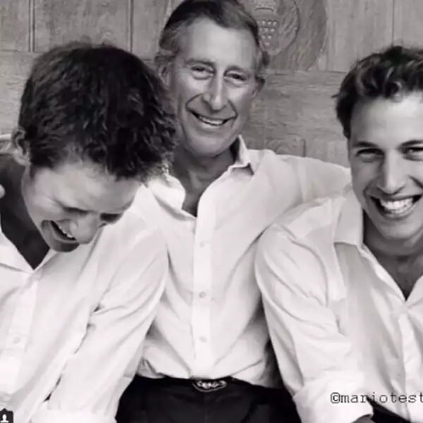 El palacio de Kensington no podía quedarse atrás, por lo que compartió una foto de los príncipes Harry y William junto a su papá, el príncipe Carlos.