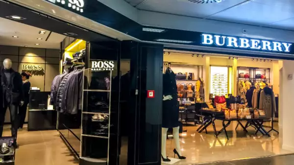 Boutiques Burberry y Boss