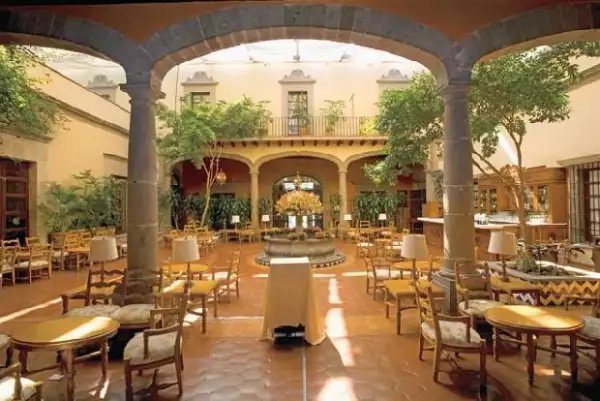 Durante el siglo XVI, la Hacienda de los Morales era criadero de gusanos de seda.