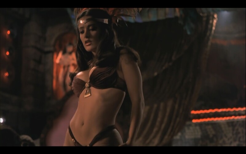Hasta la fecha, Salma es recordada por su personaje en From Dusk Till Dawn, sin mencionar sus habilidades para el belly dance.