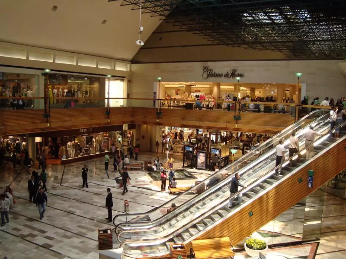 Interior Perisur