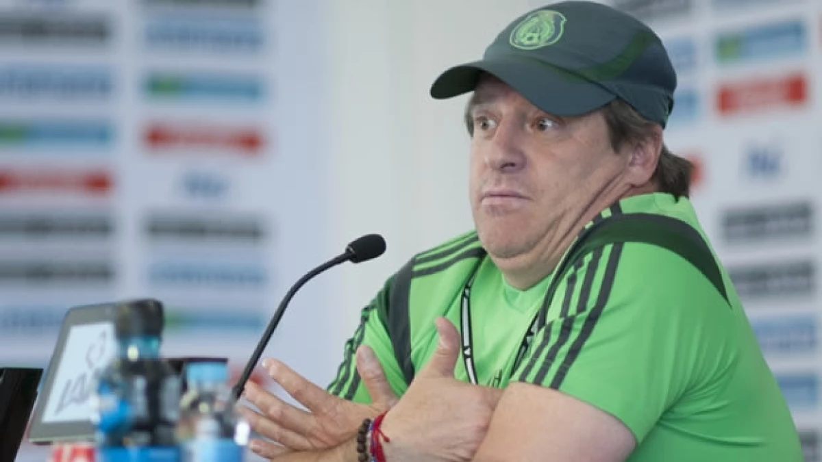 El exfutbolista y entrenador del Tri ha mostrado un lado agresivo durante su relación con el futbol