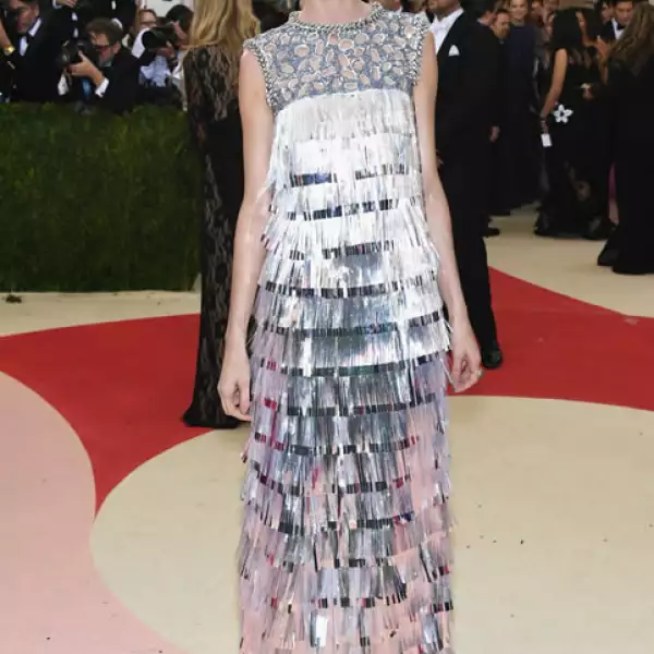 Lauren Santo Domingo en Giambattista Valli.