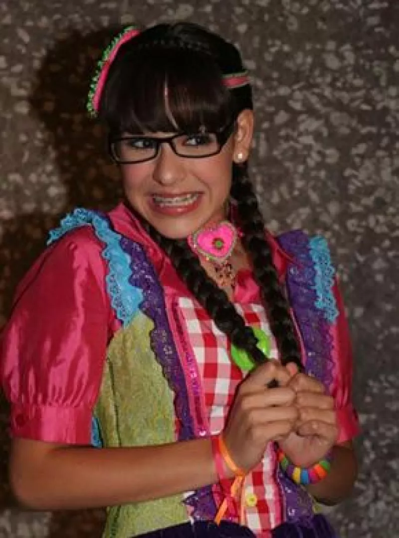 Ayer por la noche se realizó un brindis para anunciar los 189 nominados a las Lunas del Auditorio, en dónde “Patito feo" figuró en la categoría de mejor Espectáculo Familiar.