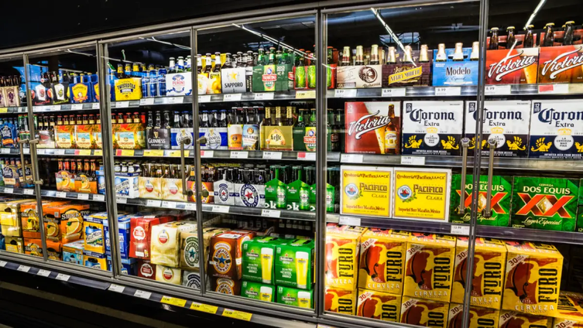 Refrigerador con cervezas