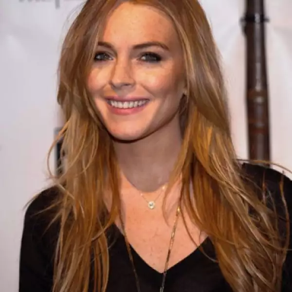 Calum Best fue novio de Linsay Lohan el año pasado y existe un video en el que aparecen sosteniendo relaciones sexuales. Recientemente, ambos coincidieron en un bar de París, pero la actriz lo evitó a toda costa porque se quedó furiosa tras sus amenazas d