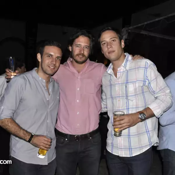 Guillermo Enriques con Diego y Daniel Martínez Gallardo