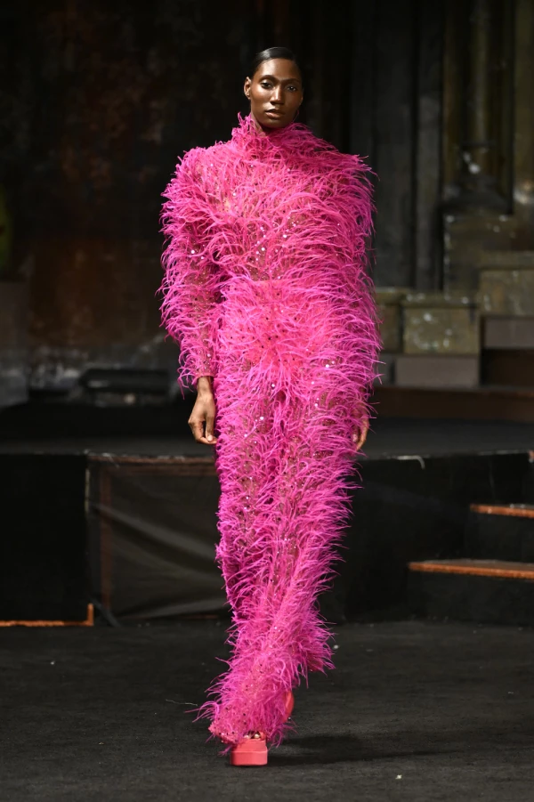 Jesús De La Garsa En La Semana De La Moda De Nueva York Impulsado Por Art Hearts Moda Septiembre 2022