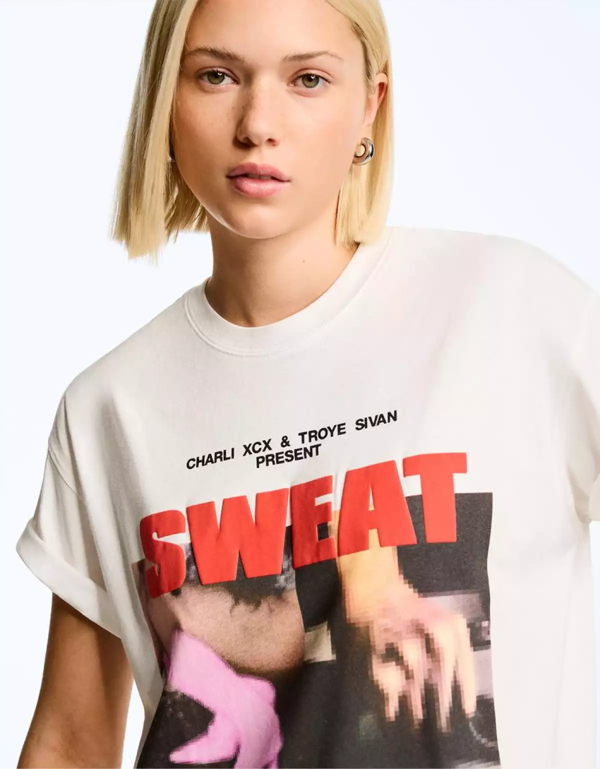 Troye Sivan-Bershka-01.jpg