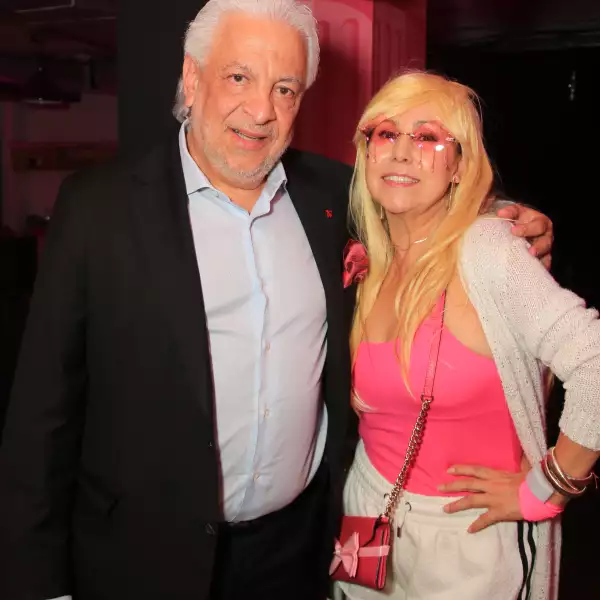 Moisés y Miriam Anzarut 