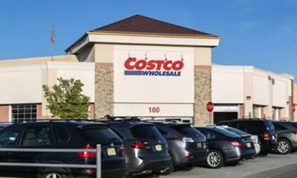 El presidente ejecutivo de Costco optó por dar un día libre a sus empleados. (Foto: Getty Images)