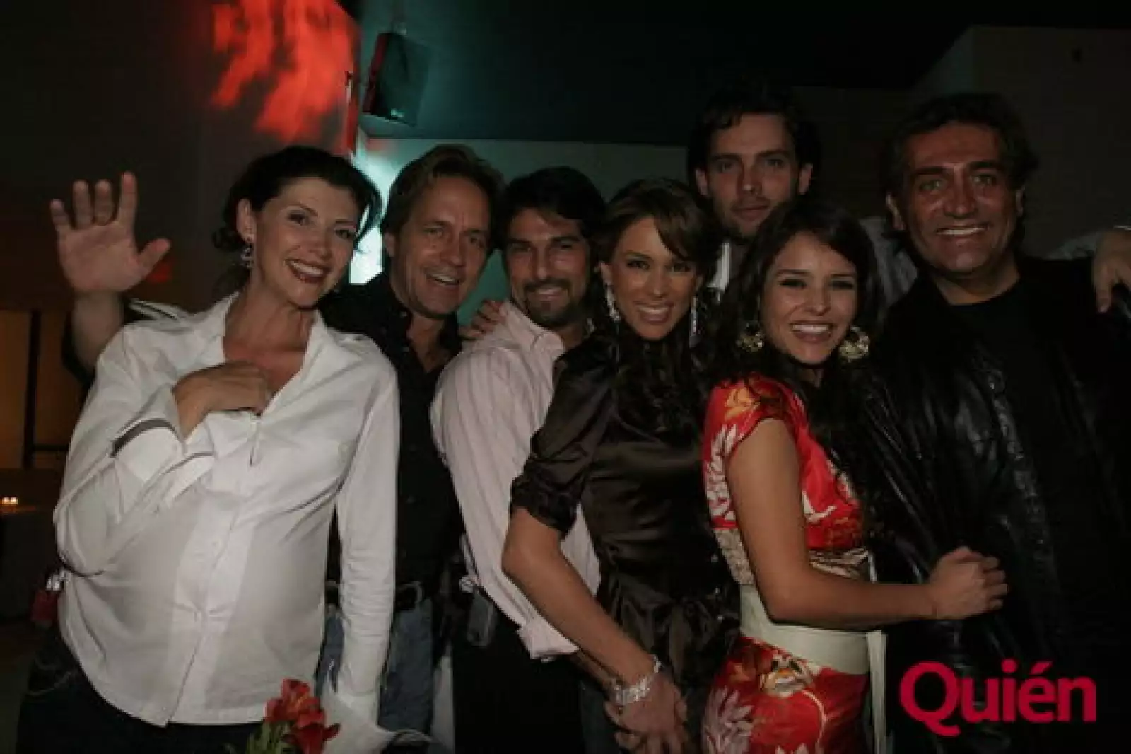 Estela Ecker, Guy Ecker, Jackie Bracamontes, Grettell Valdez, Patricio Borgheti, Fabián Lavalle