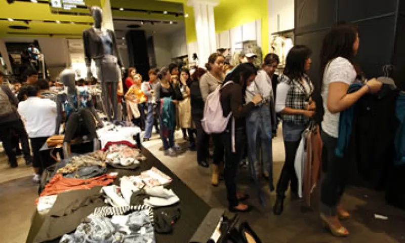 Conforme a lo esperado, poco más del 60% de las compras realizadas por los consumidores en el Buen Fin fue en efectivo. (Foto: Notimex)