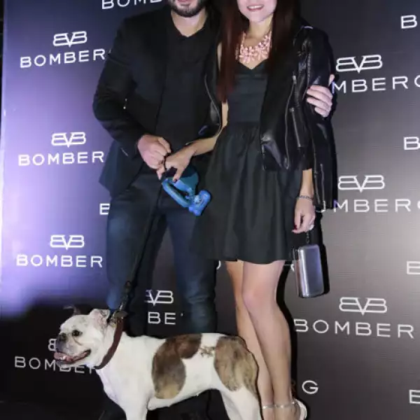 Guillermo Martínez,Gabriela Gómez