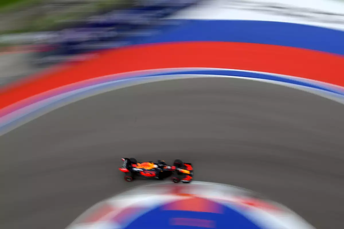 AUTO-PRIX-F1-RUS-QUALIFYING