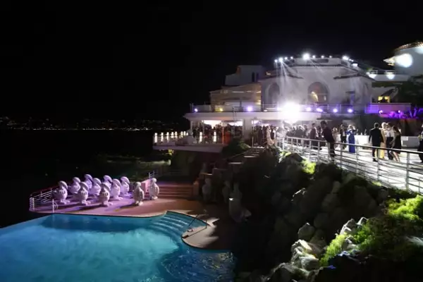 Un boleto para el evento llegó a costar 4 mil dólares.