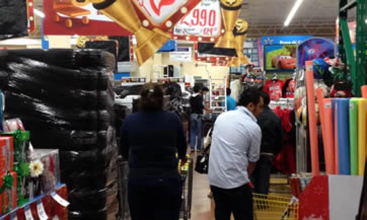 Cerca del 22% de los ingresos de La Comer provienen de las ventas que genera la campaña Julio Regalado. (Foto: Notimex)