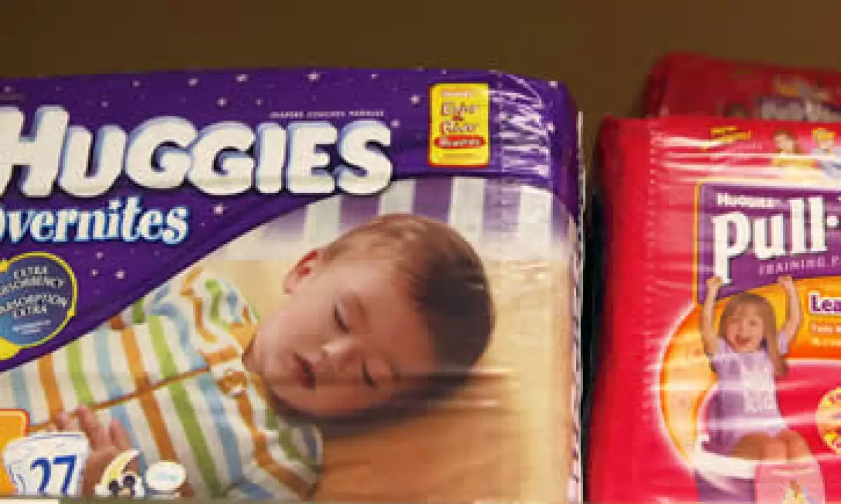 La compañía fabrica bienes de consumo masivo como los pañales Huggies y las toallas de papel Kleenex. (Foto: AP)
