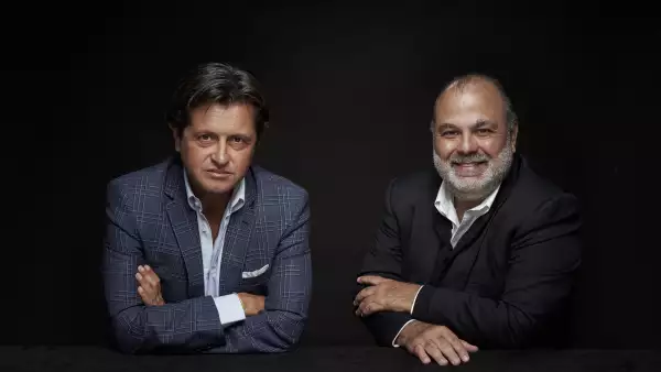 Geoffrey Fernández y Raúl Zurutuza.