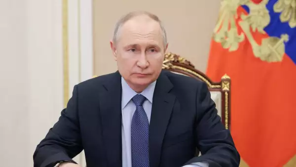 El presidente ruso, Vladimir Putin, preside una reunión con miembros del Consejo de Seguridad a través de un enlace de video en Moscú, Rusia, el 17 de marzo de 2023.