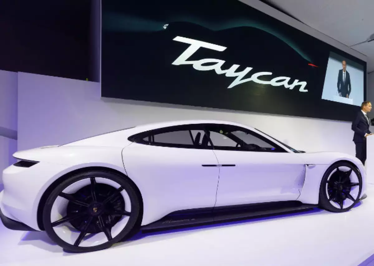 Porsche Taycan