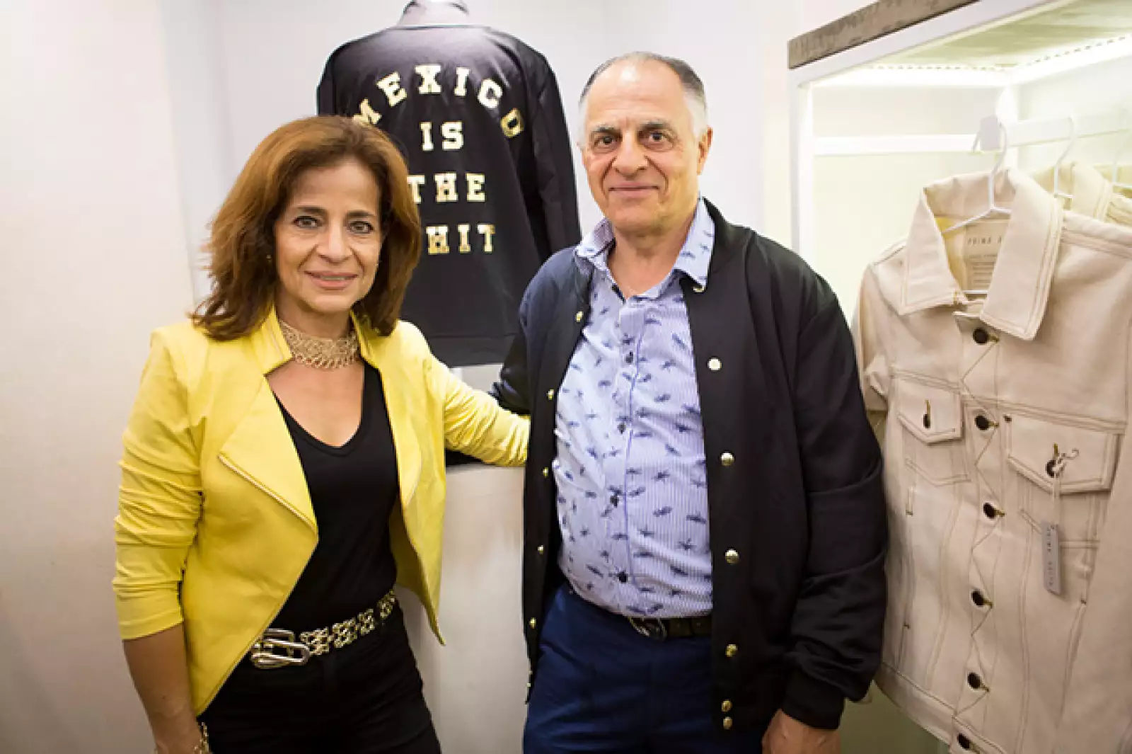 Apertura de la primera tienda de su marca "Prima Volta" de Anuar Layon